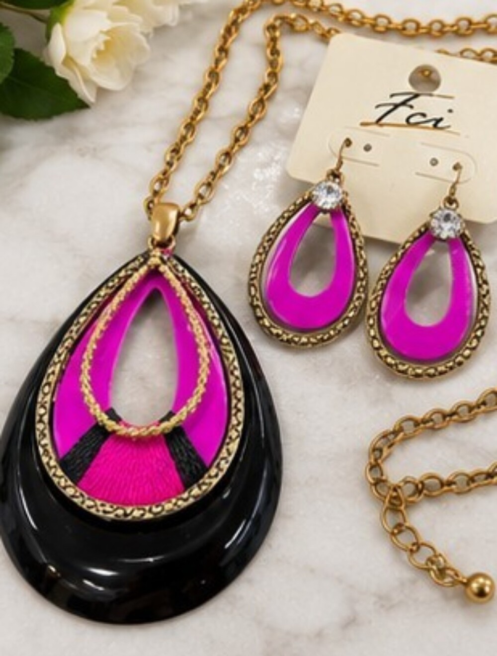 FCI Fuchsia Black Long Pendant Necklace Earrings Statement Set